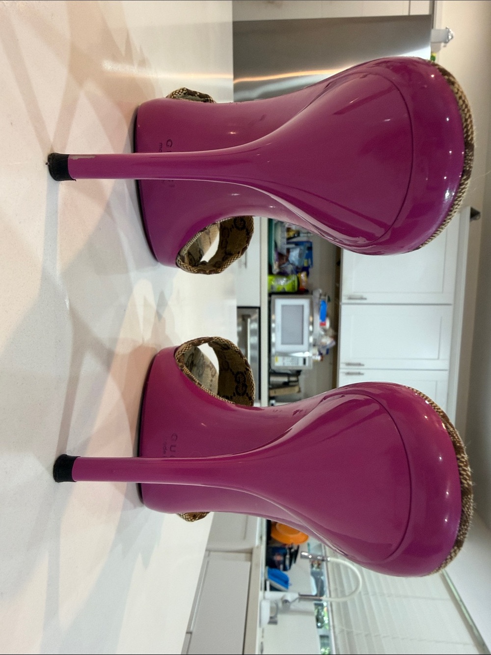 Gucci Tom Ford era 2004 Vintage Brown Monogram Mules with Pink Patent Trim💕💕💘 - Picture 15 of 16